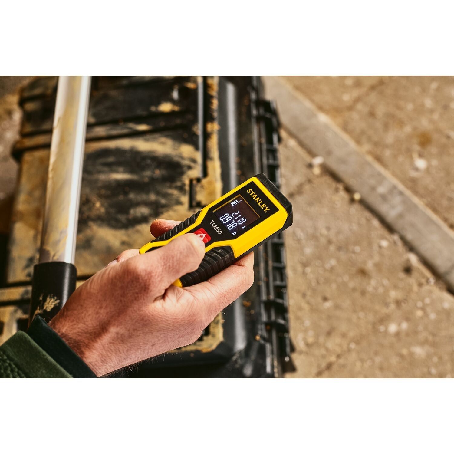 https://api.mastertools.nl/media/catalog/product/cache/4ac98b0d5e81b56bd000310ba88c60e0/s/t/stanley-stht1-77409-laserafstandsmeter-tlm50-15m-3253561774096-mastertools_nl-35.jpg