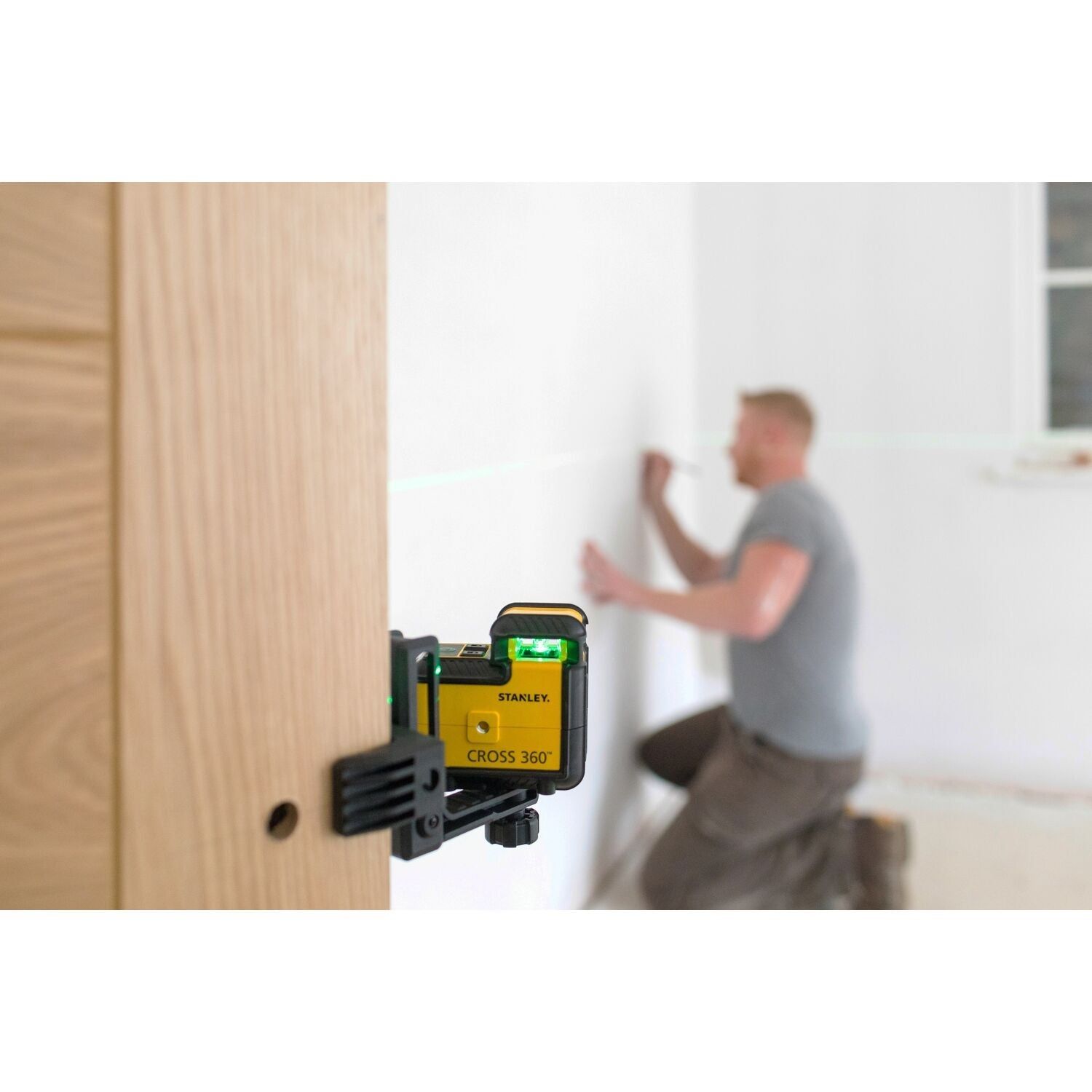 https://api.mastertools.nl/media/catalog/product/cache/4ac98b0d5e81b56bd000310ba88c60e0/s/t/stanley-stht77594-1-360deg-kruislijnlaser-sll360-groen-3253561775949-mastertools_nl-15.jpg