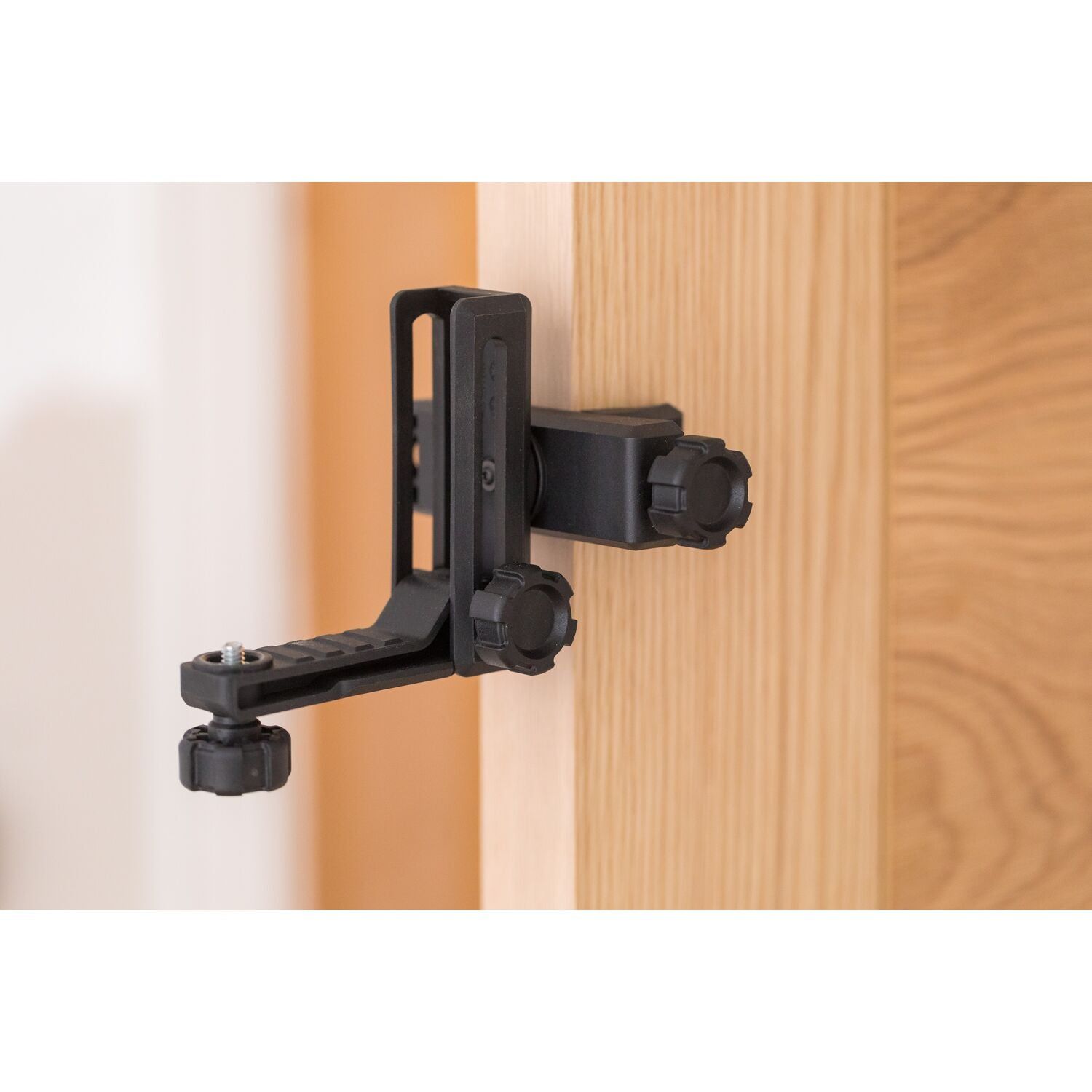https://api.mastertools.nl/media/catalog/product/cache/4ac98b0d5e81b56bd000310ba88c60e0/s/t/stanley-stht77594-1-360deg-kruislijnlaser-sll360-groen-3253561775949-mastertools_nl-17.jpg