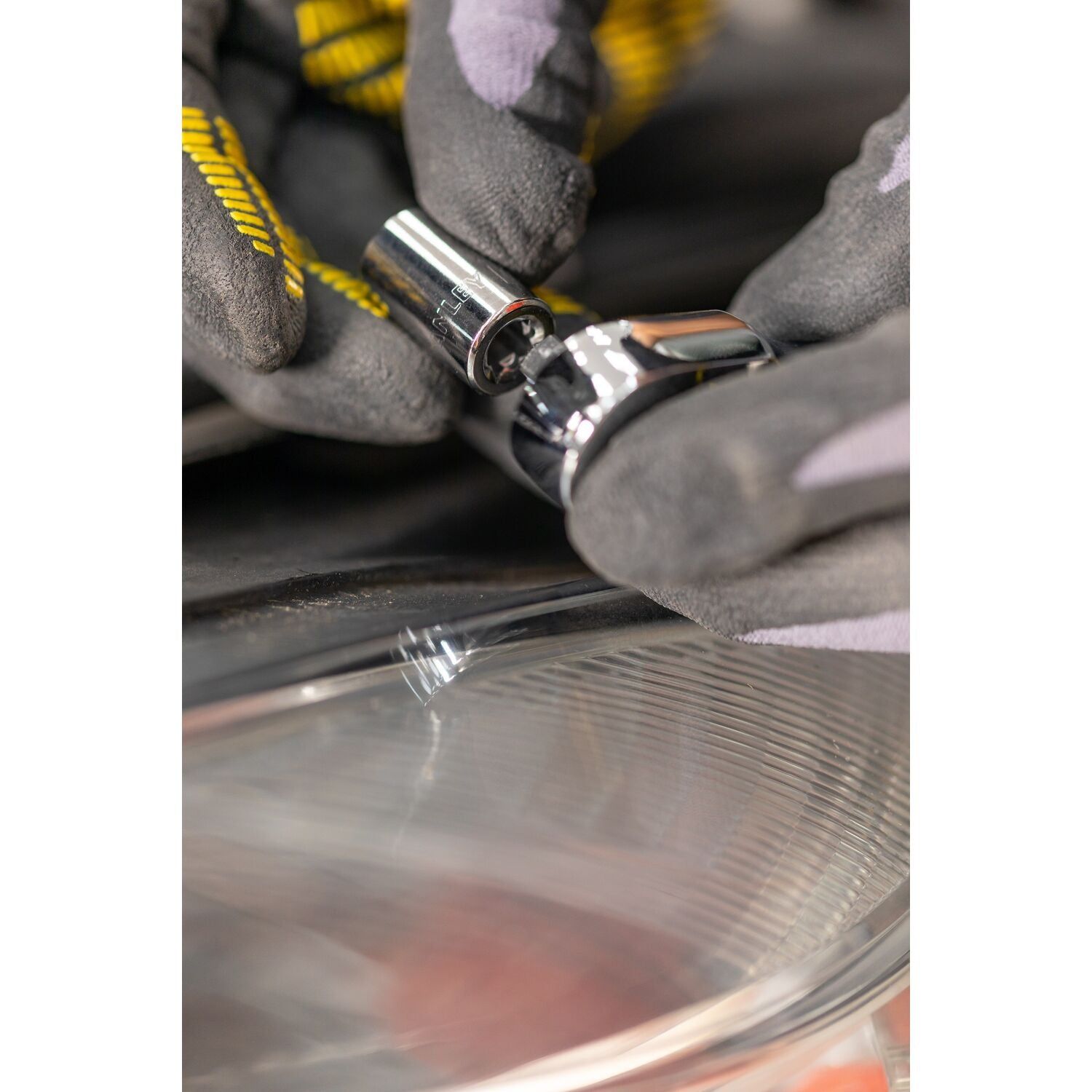 https://api.mastertools.nl/media/catalog/product/cache/4ac98b0d5e81b56bd000310ba88c60e0/s/t/stanley-stmt82828-1-dopsleutelset-14-38-delig-3253561828287-mastertools_nl-4.jpg