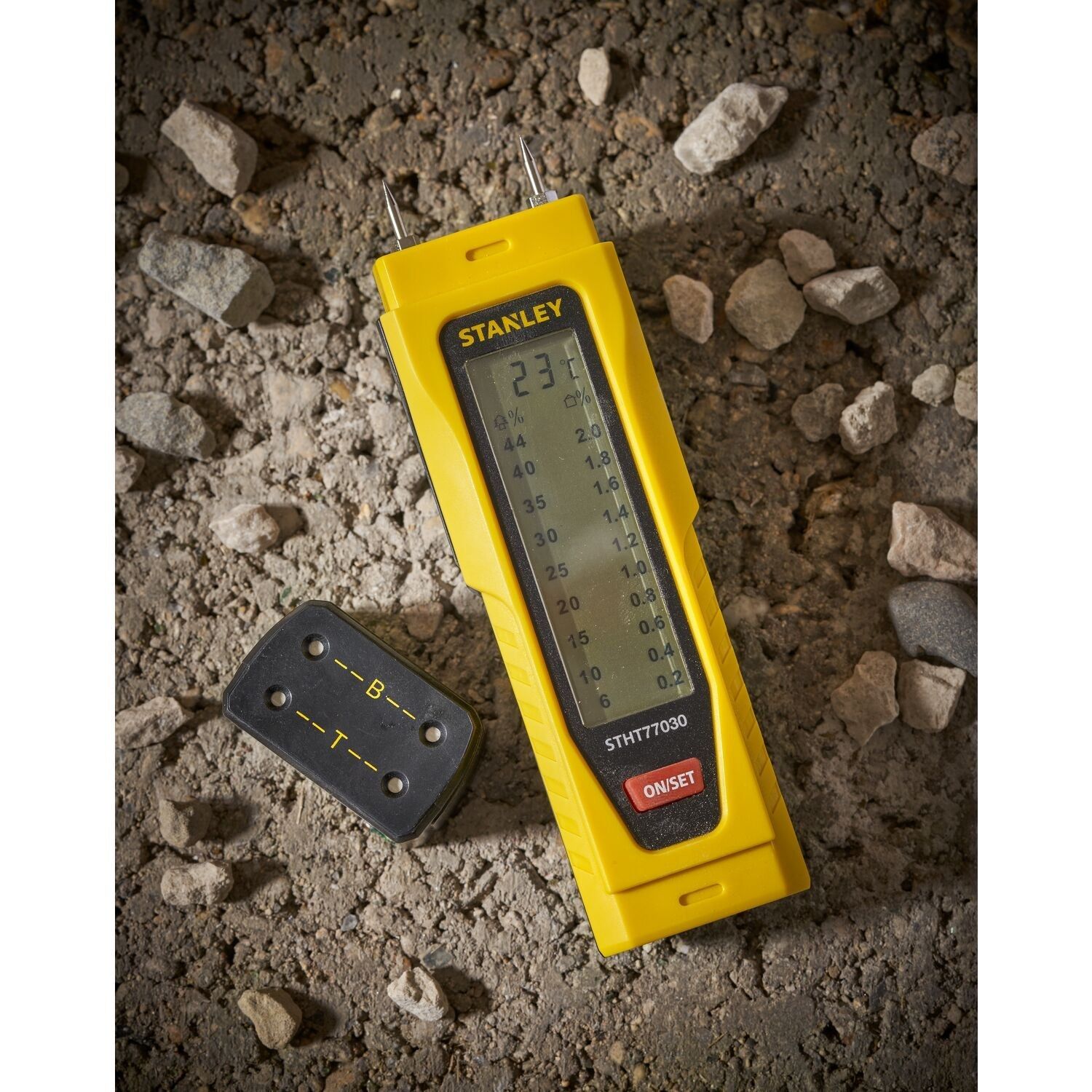https://api.mastertools.nl/media/catalog/product/cache/4ac98b0d5e81b56bd000310ba88c60e0/s/t/stanley-vochtmeter-0-77-030-3253560770303-mastertools_nl-6.jpg